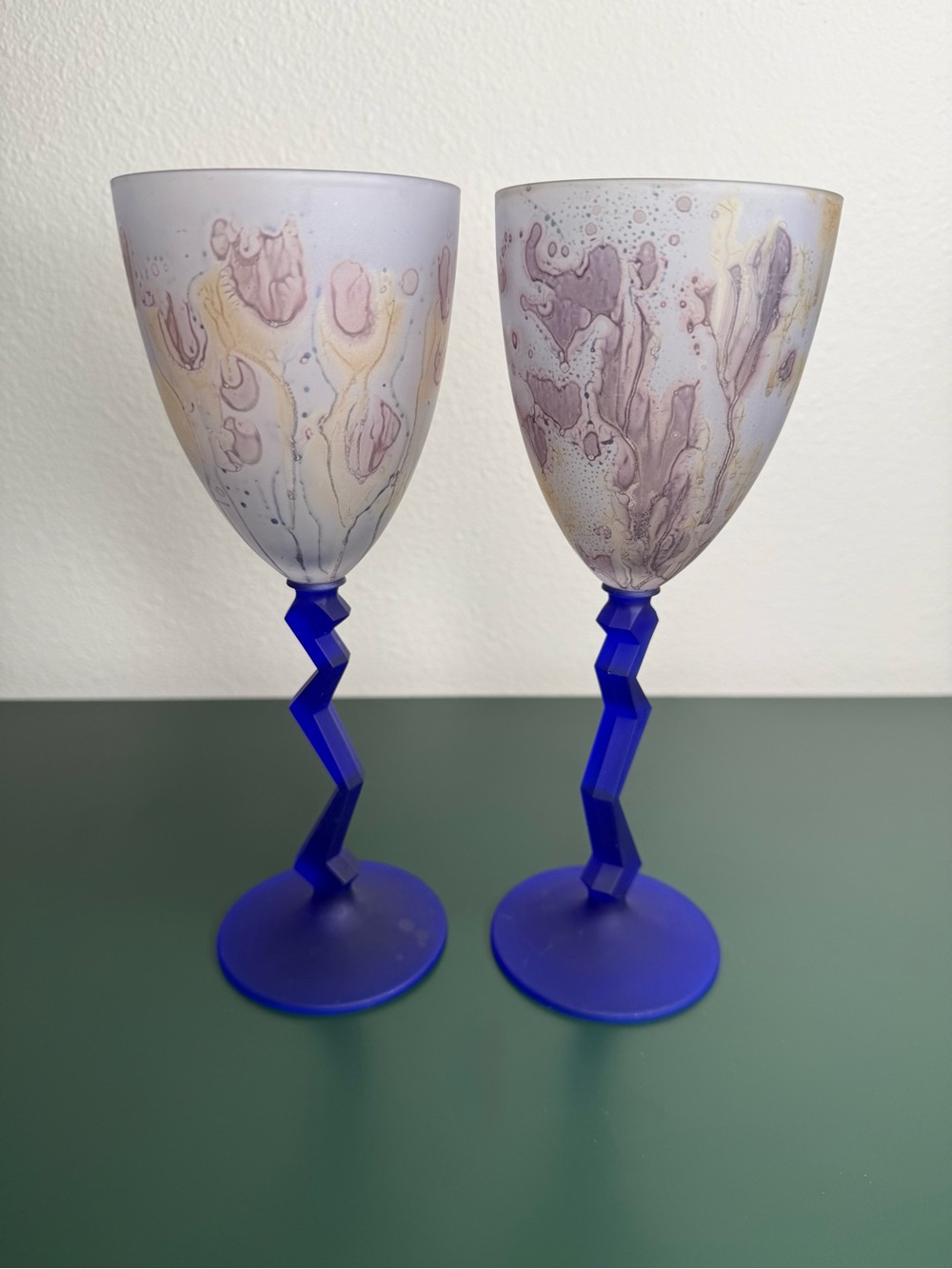 Schott Zwiesel Memphis-style Frosted Hand-Painted  Wine Glasses Set of 2